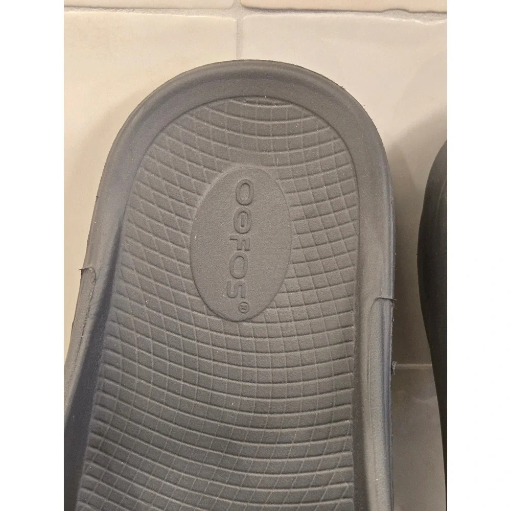 Oofos OOahh Slide Sandals Mens 10 Womens 12 Slate Grey Recovery Footwear EU 43
